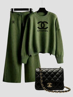 Valen Crest Knit Ensemble & Chain Bag Set