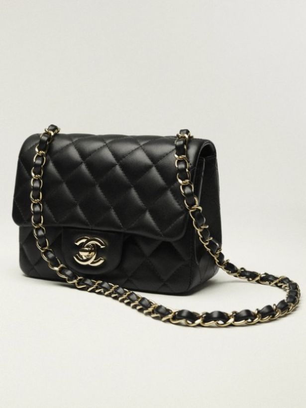 Valen Crest Knit Ensemble & Chain Bag Set